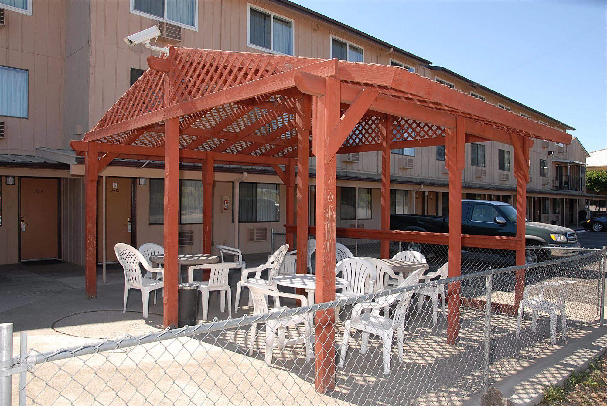 Redmond Inn Exterior photo